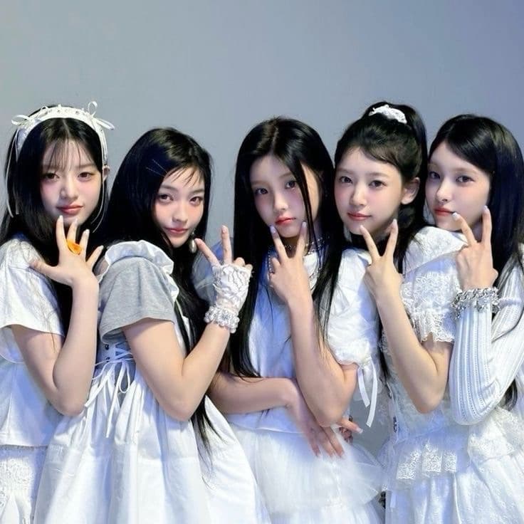 Illit fans here quiz cover